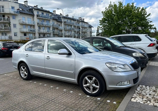 Skoda Octavia cena 17035 przebieg: 268000, rok produkcji 2010 z Gdańsk małe 56